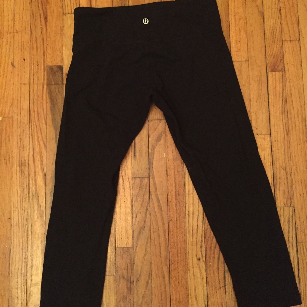 Black Cropped Lululemon Leggings